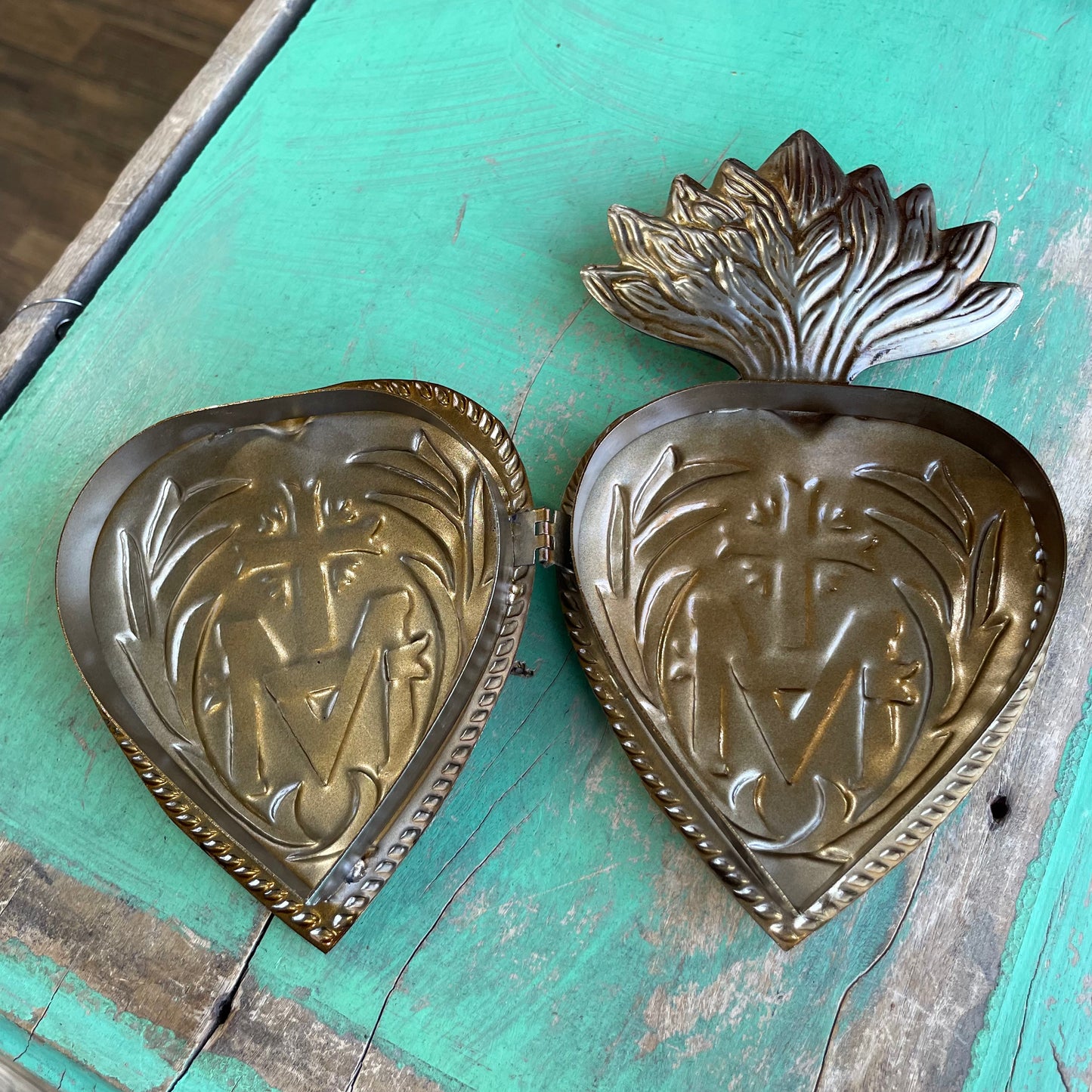 Jesus Through Mary Sacred Heart Box