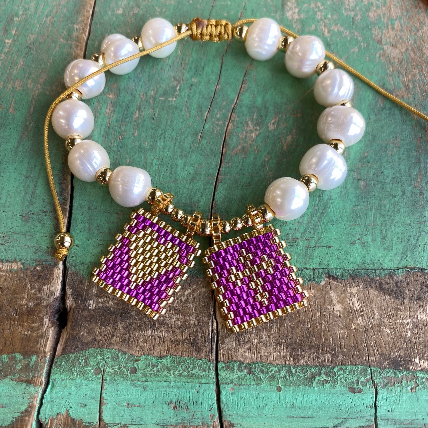Freshwater Pearl Love and Honor Jesus Bracelet