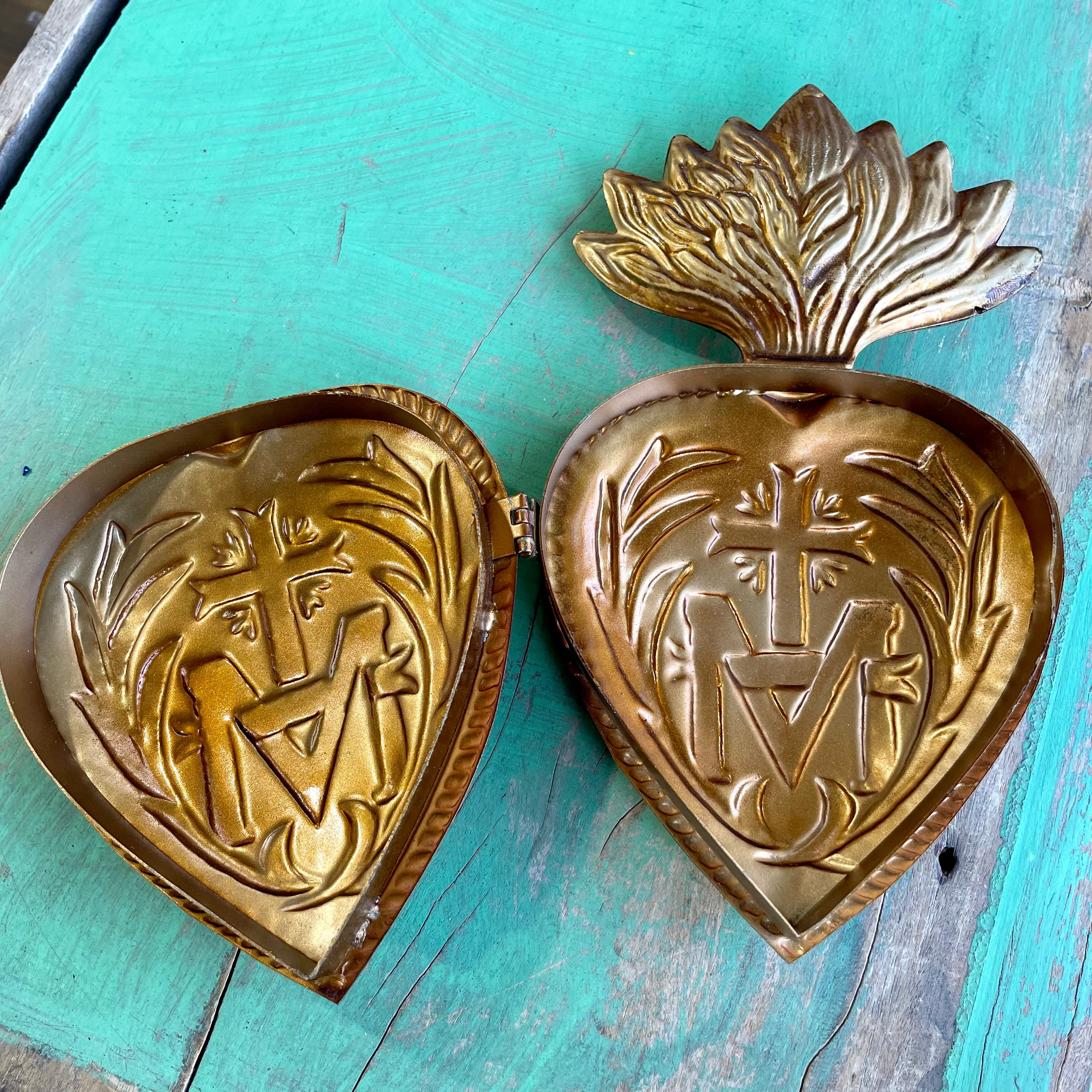 Jesus Through Mary Sacred Heart Box