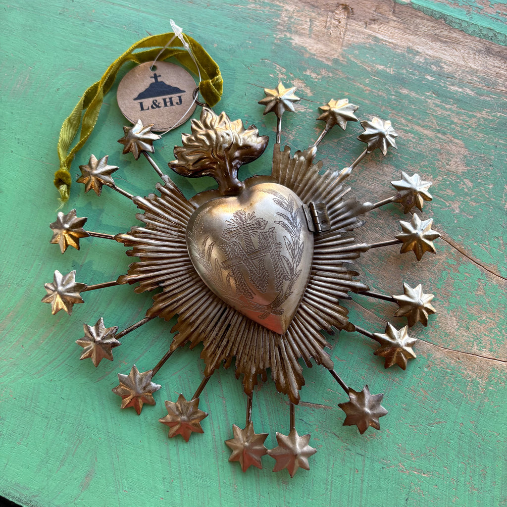 Flaming Stars 6" Sacred Heart Box