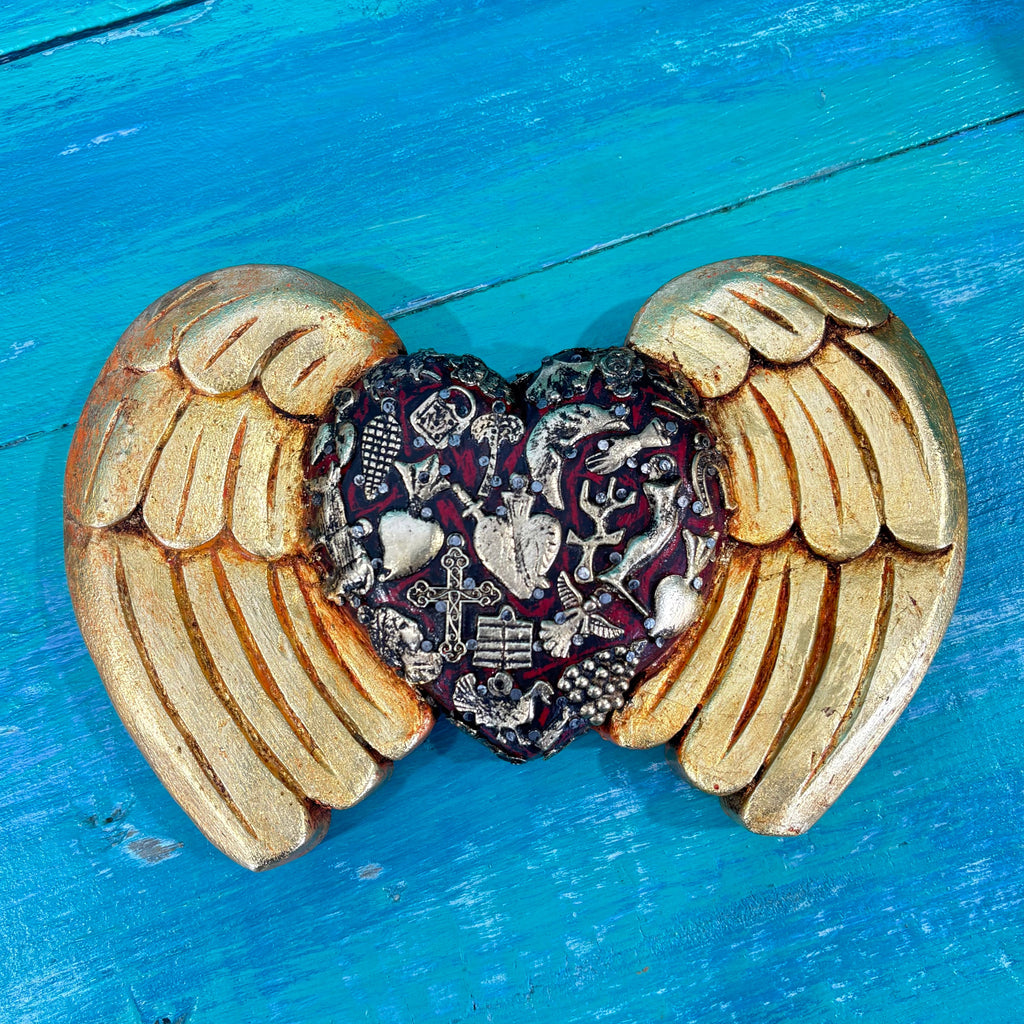 Milagros Rounded Wings Sacred Heart