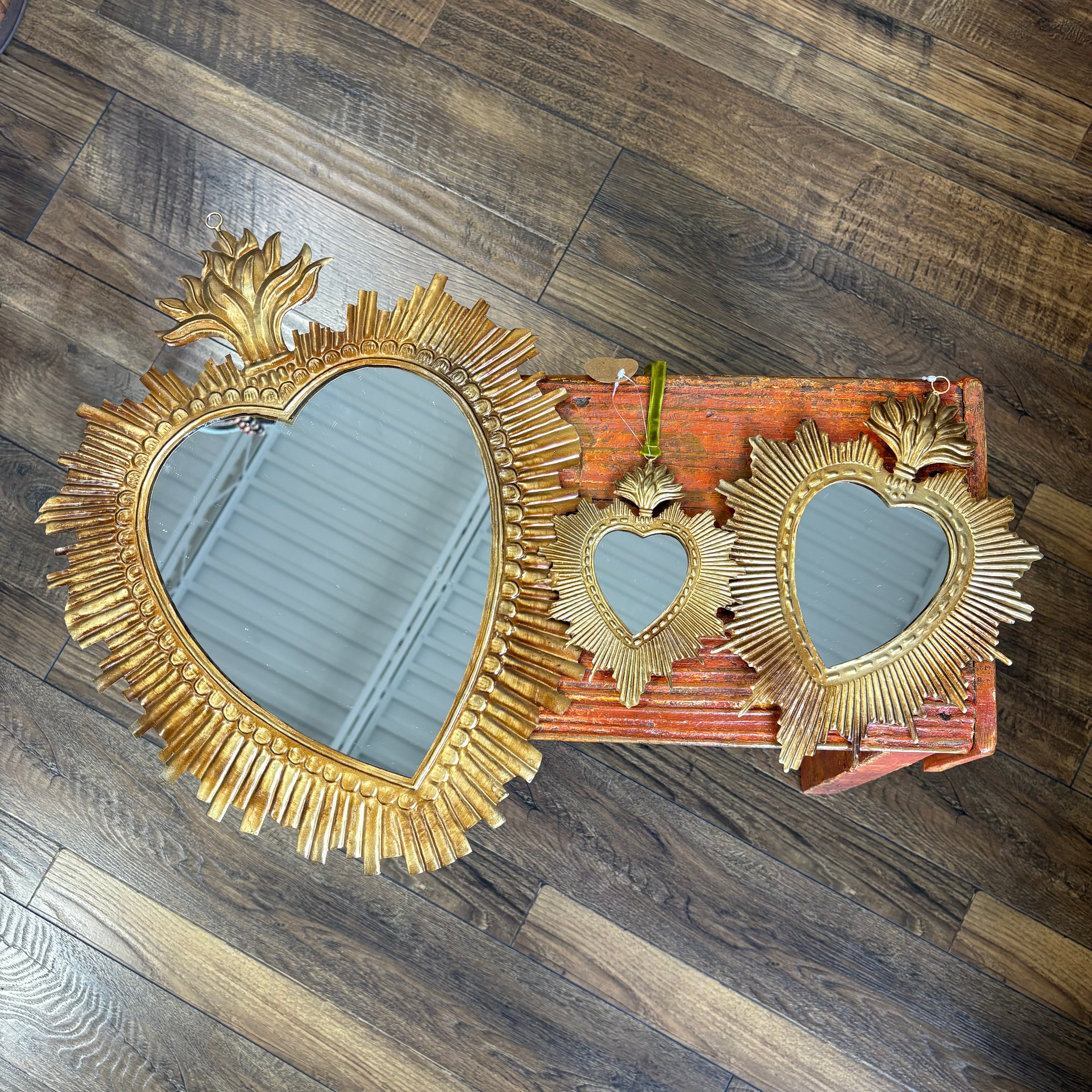 Tin Rounded Rays Sacred Heart Mirror