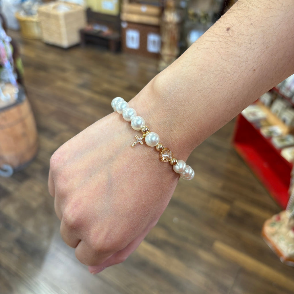 Crystal Heart and Shell Pearl Bracelet