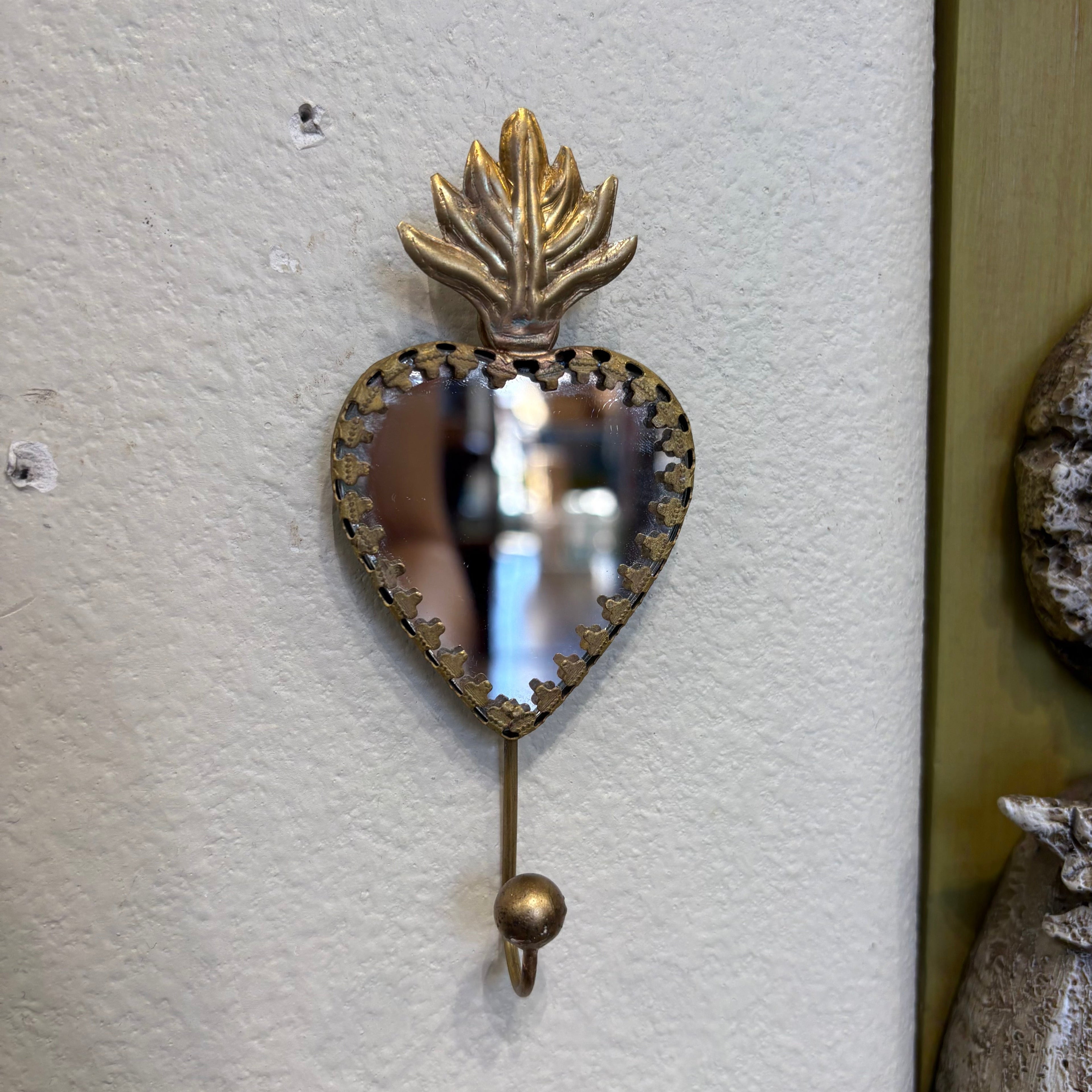 Sacred Heart Hook With Mirror
