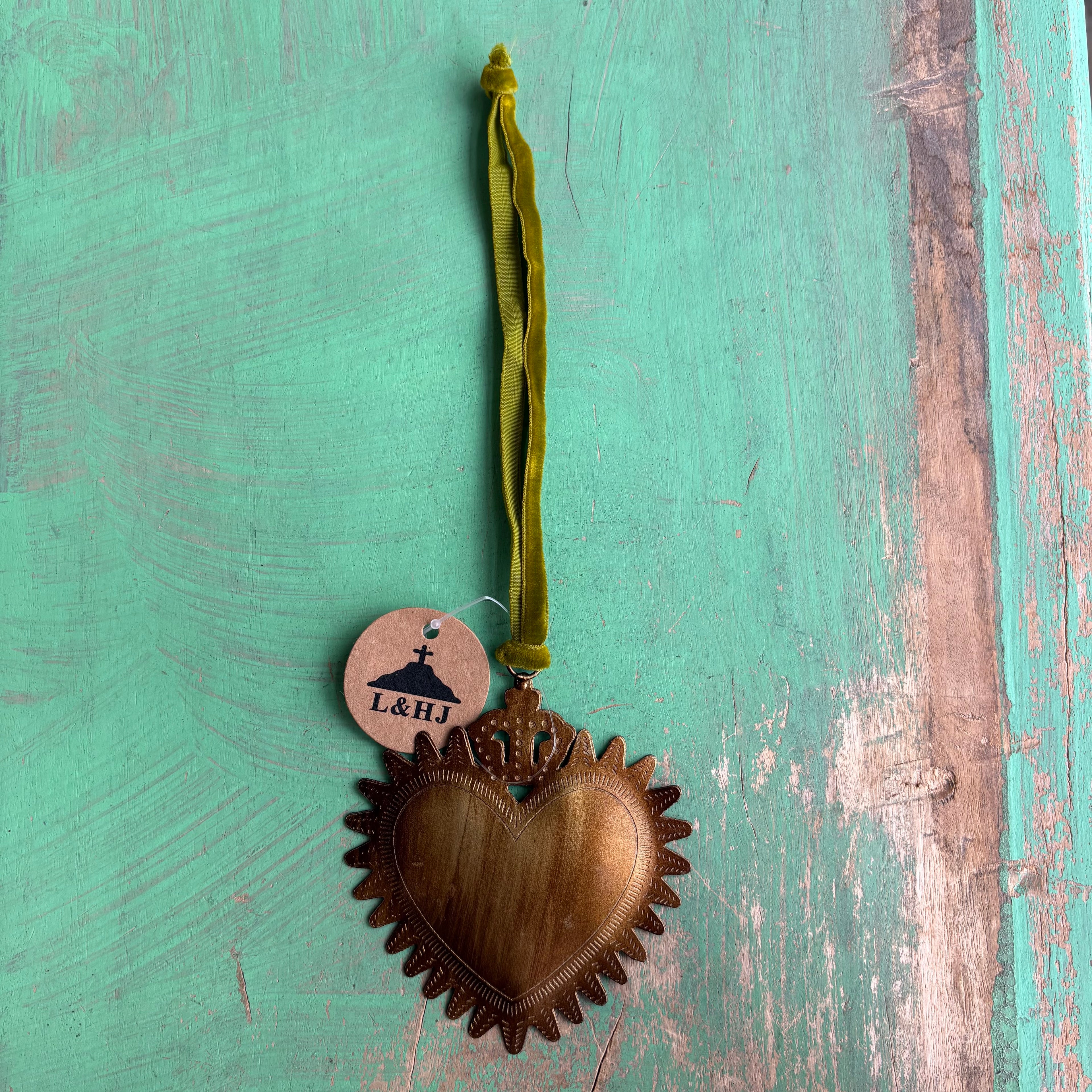 Small Crowned Sacred Heart