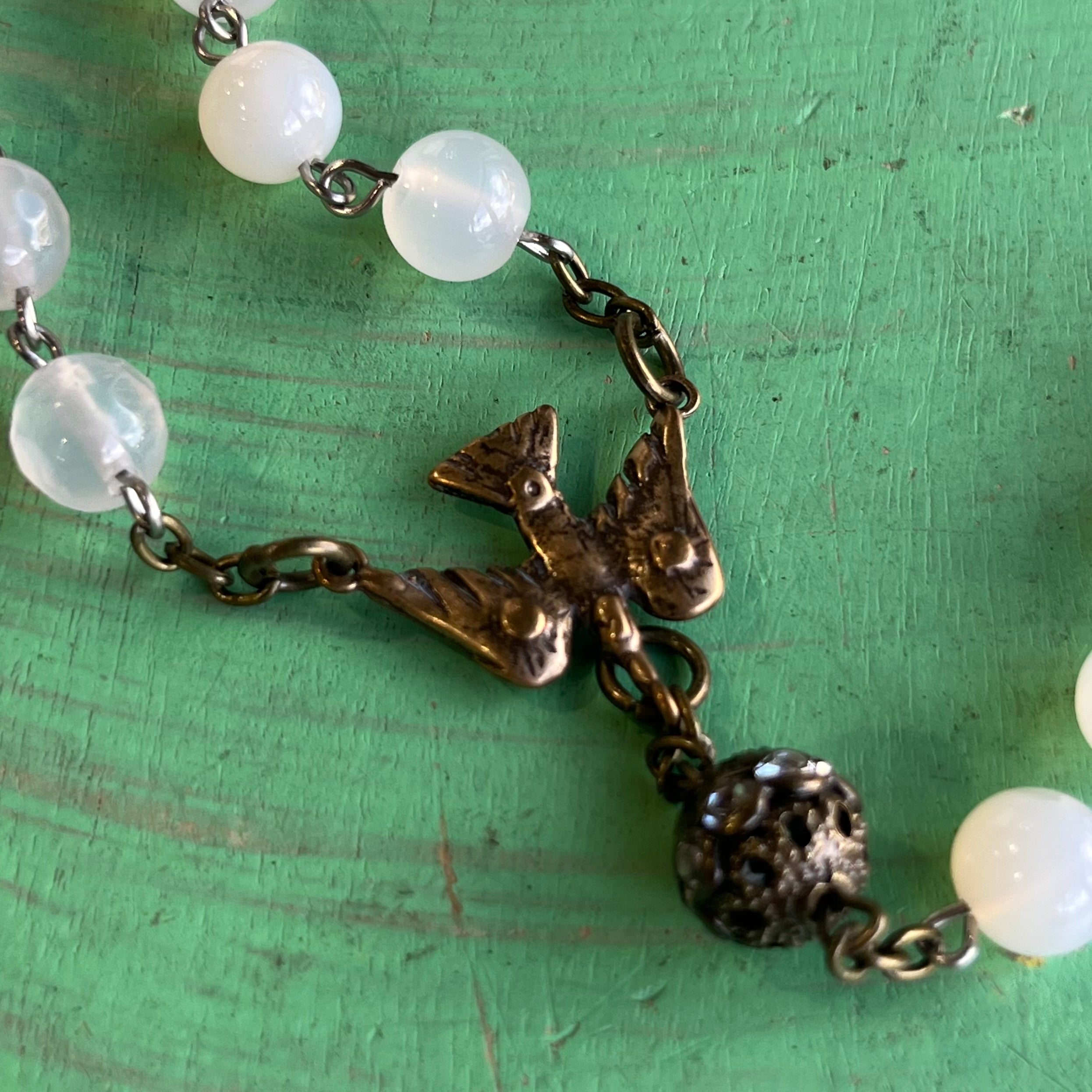 Agate White Bronze Descending Holy Spirit Rosary