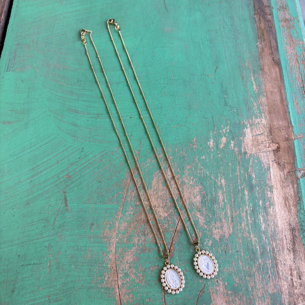 Mother of Pearl Halo Necklace