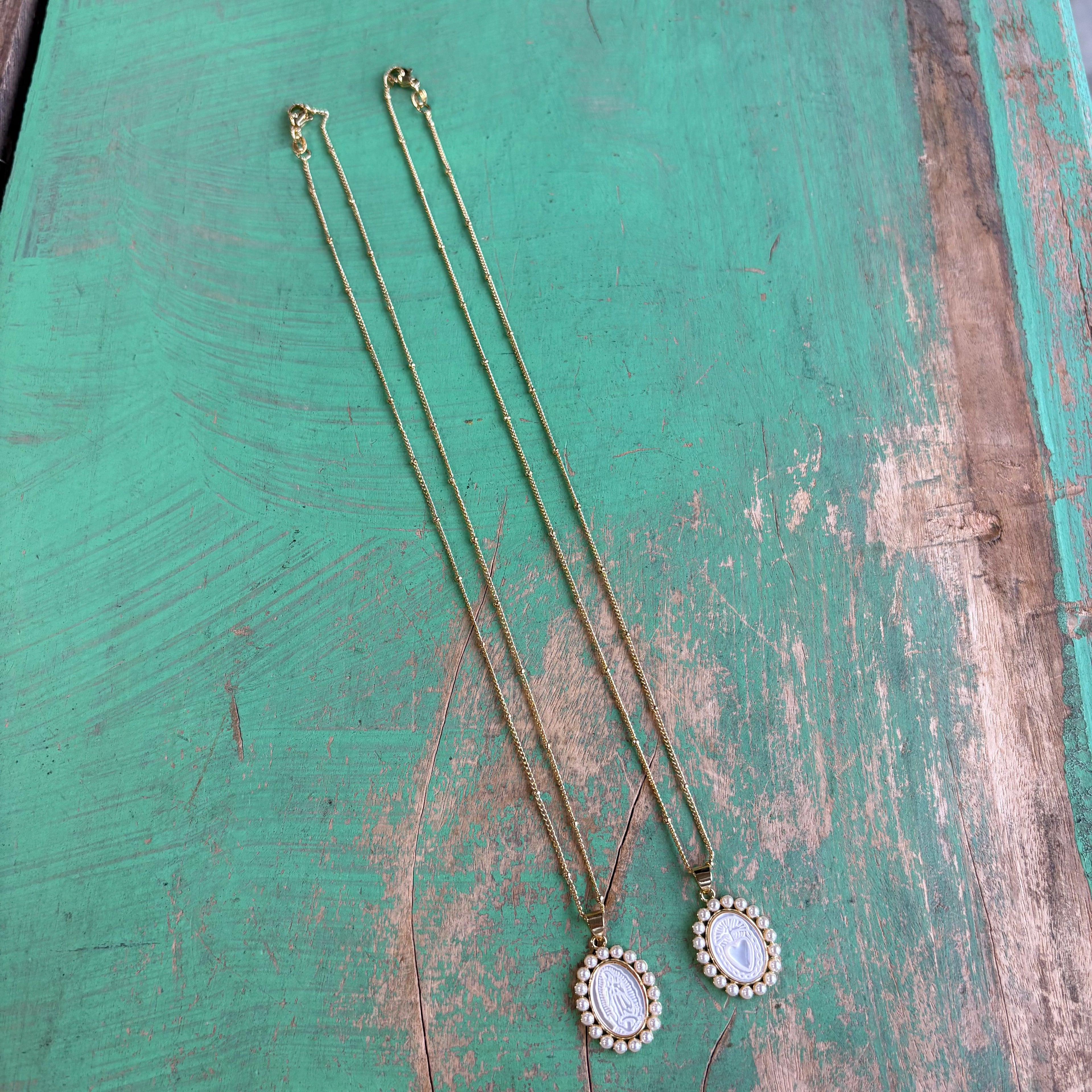 Mother of Pearl Halo Necklace