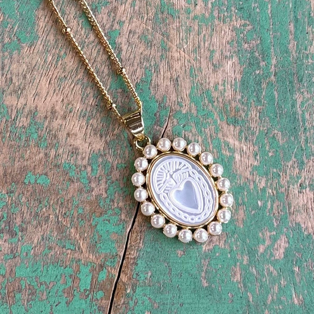 Mother of Pearl Halo Necklace