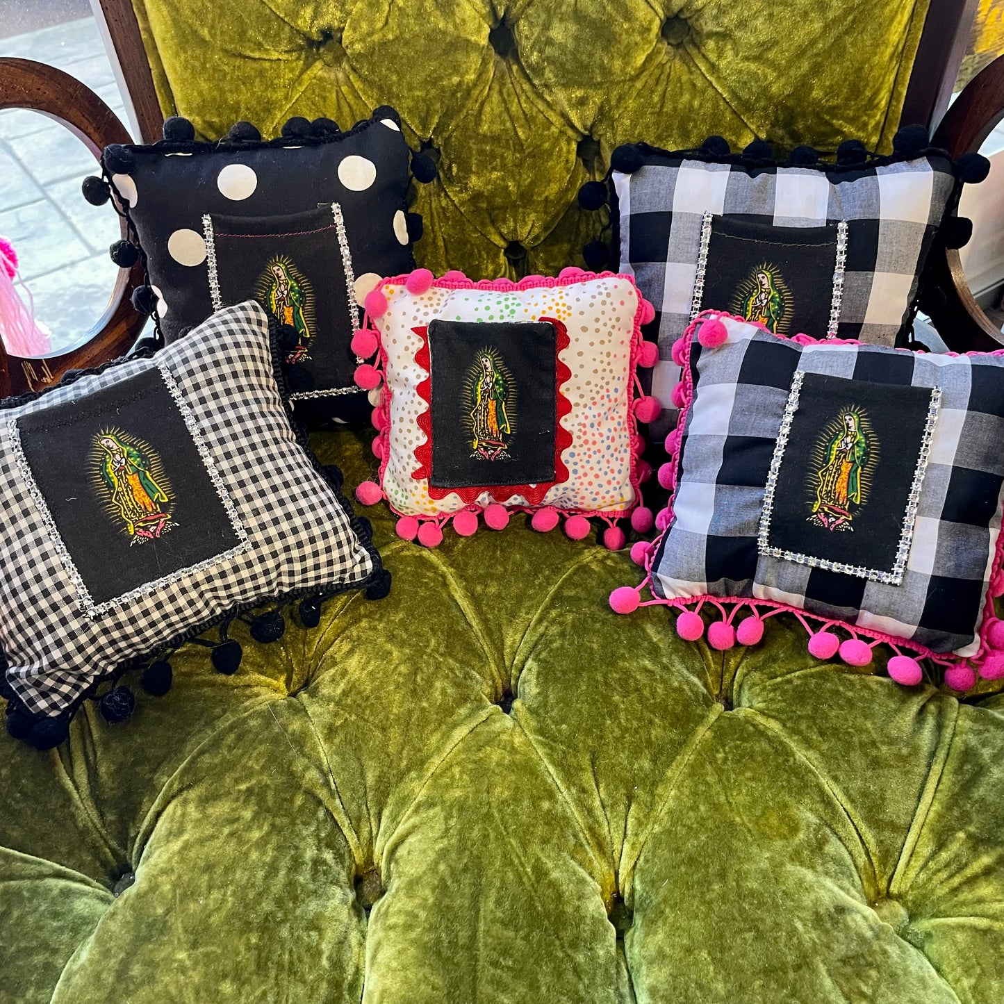 XS Saint Rosary Pillow