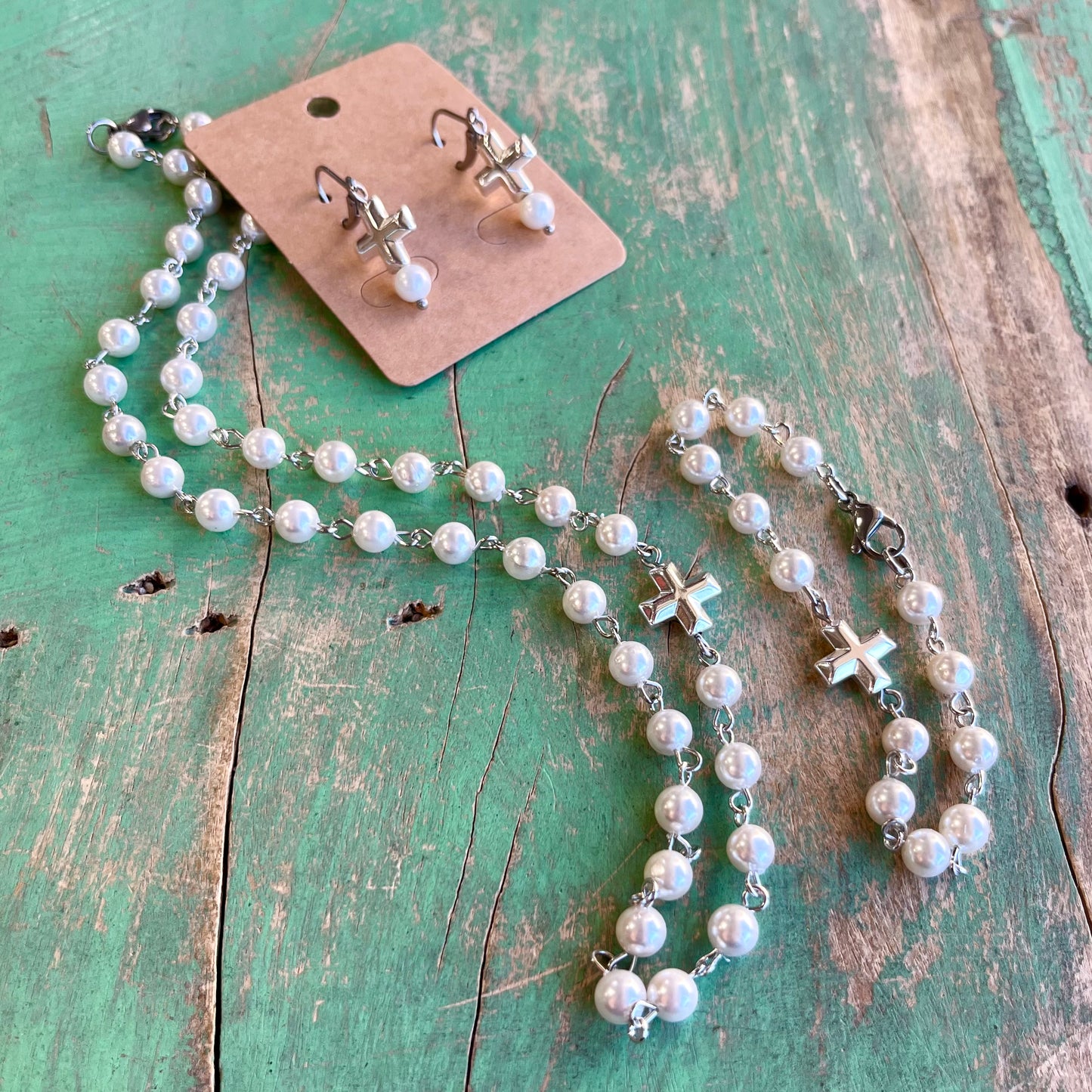 Simple Shell Pearl Set