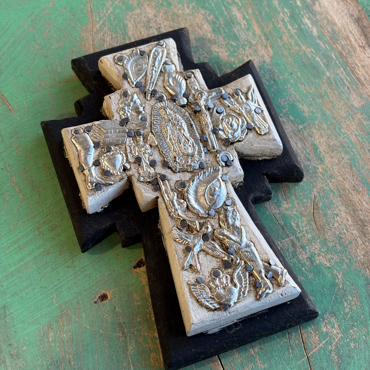 Double Milagros Cross