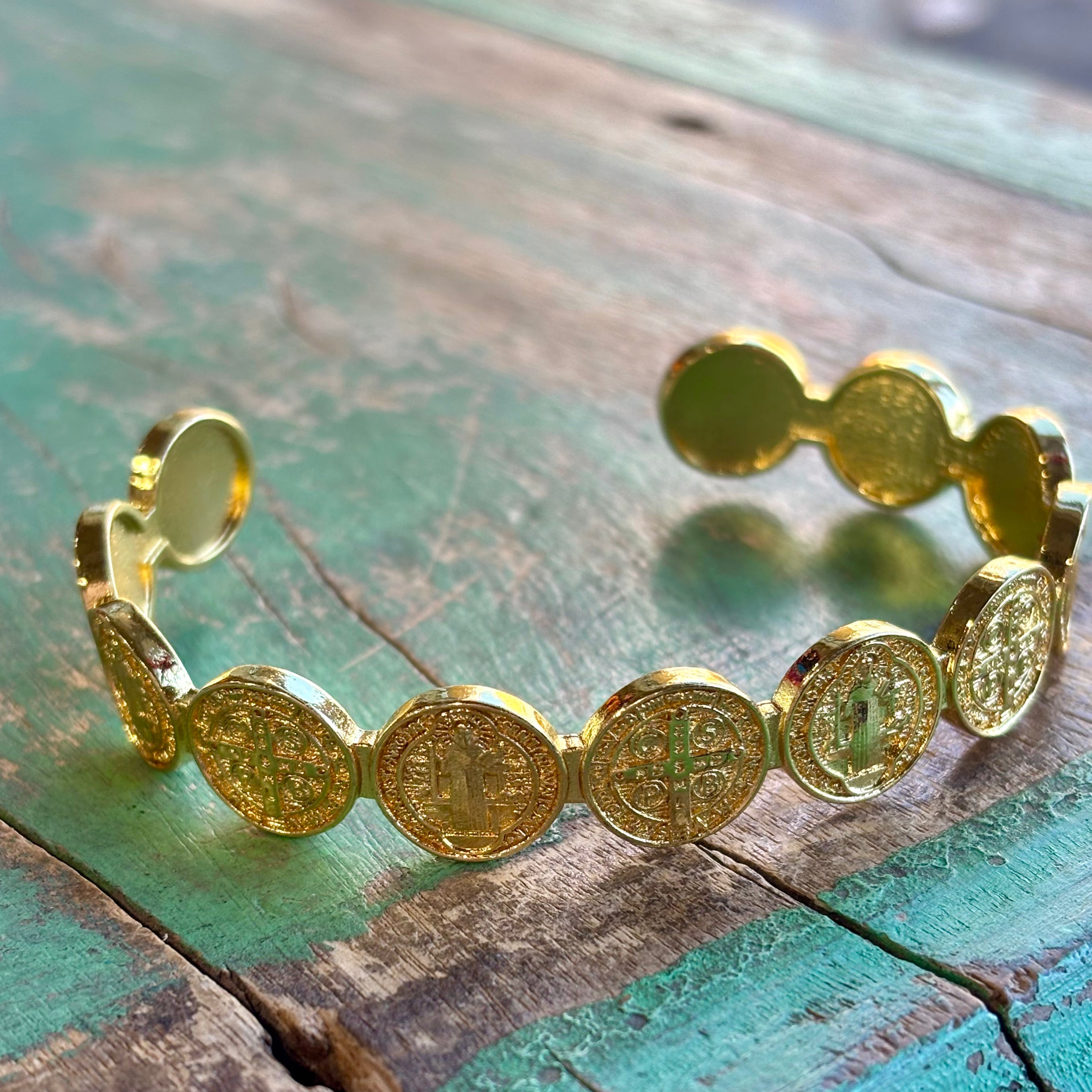 Gold Protection Cuff