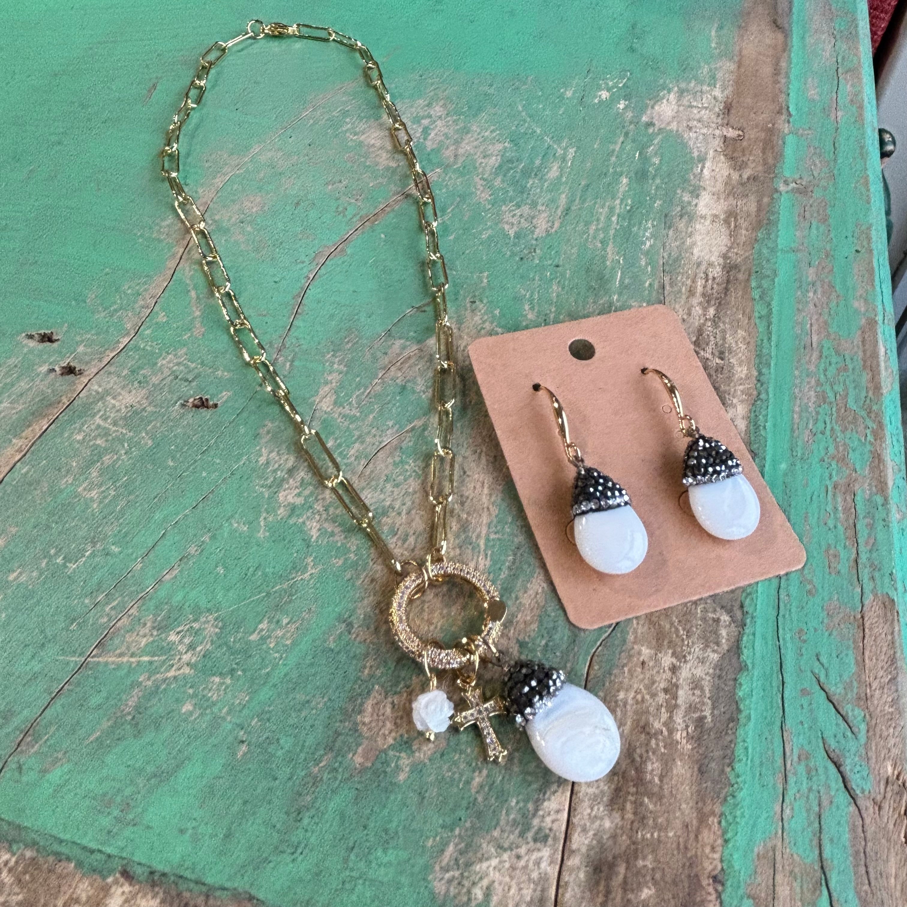 Elizabeth Paperclip Drop Necklace