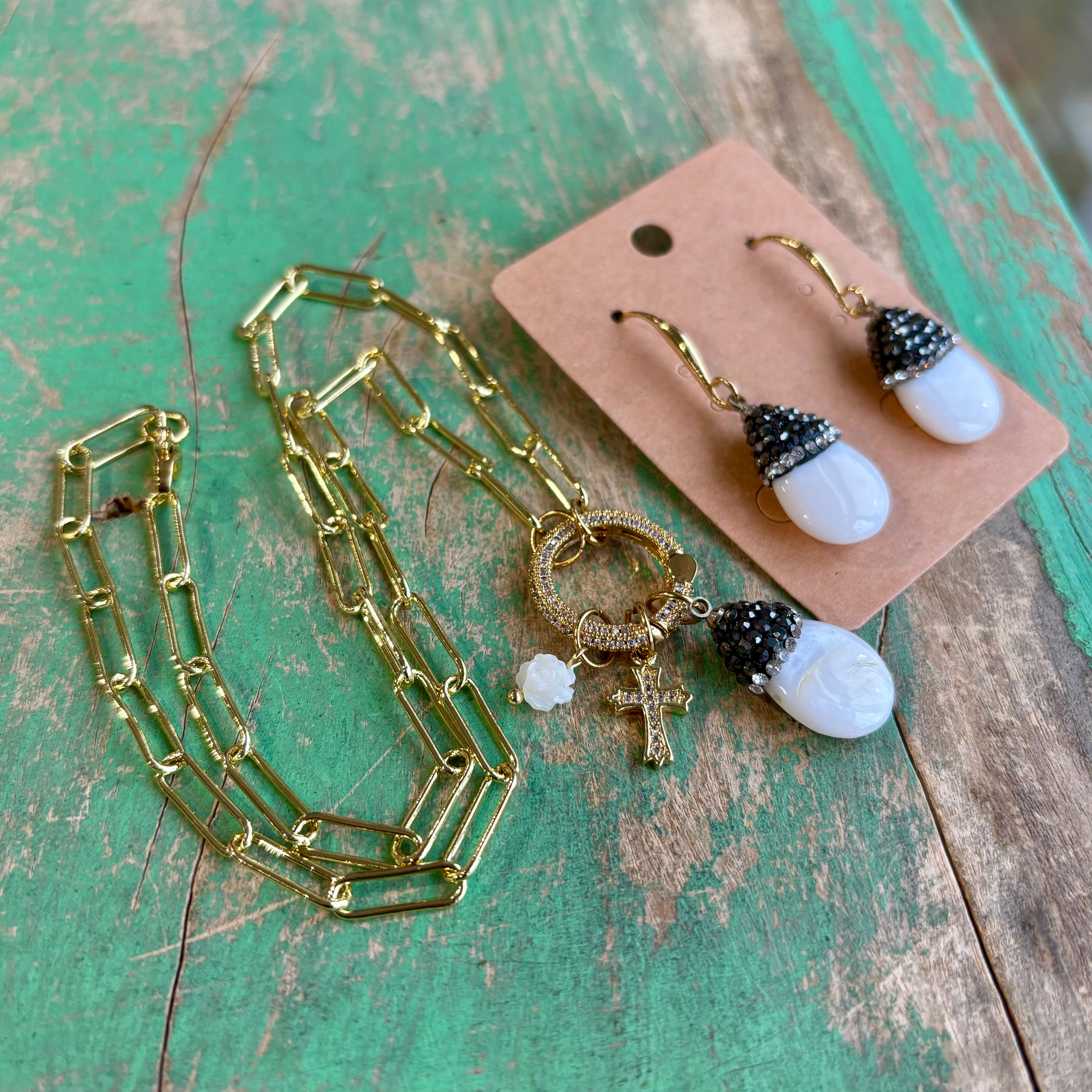 Elizabeth Paperclip Drop Necklace
