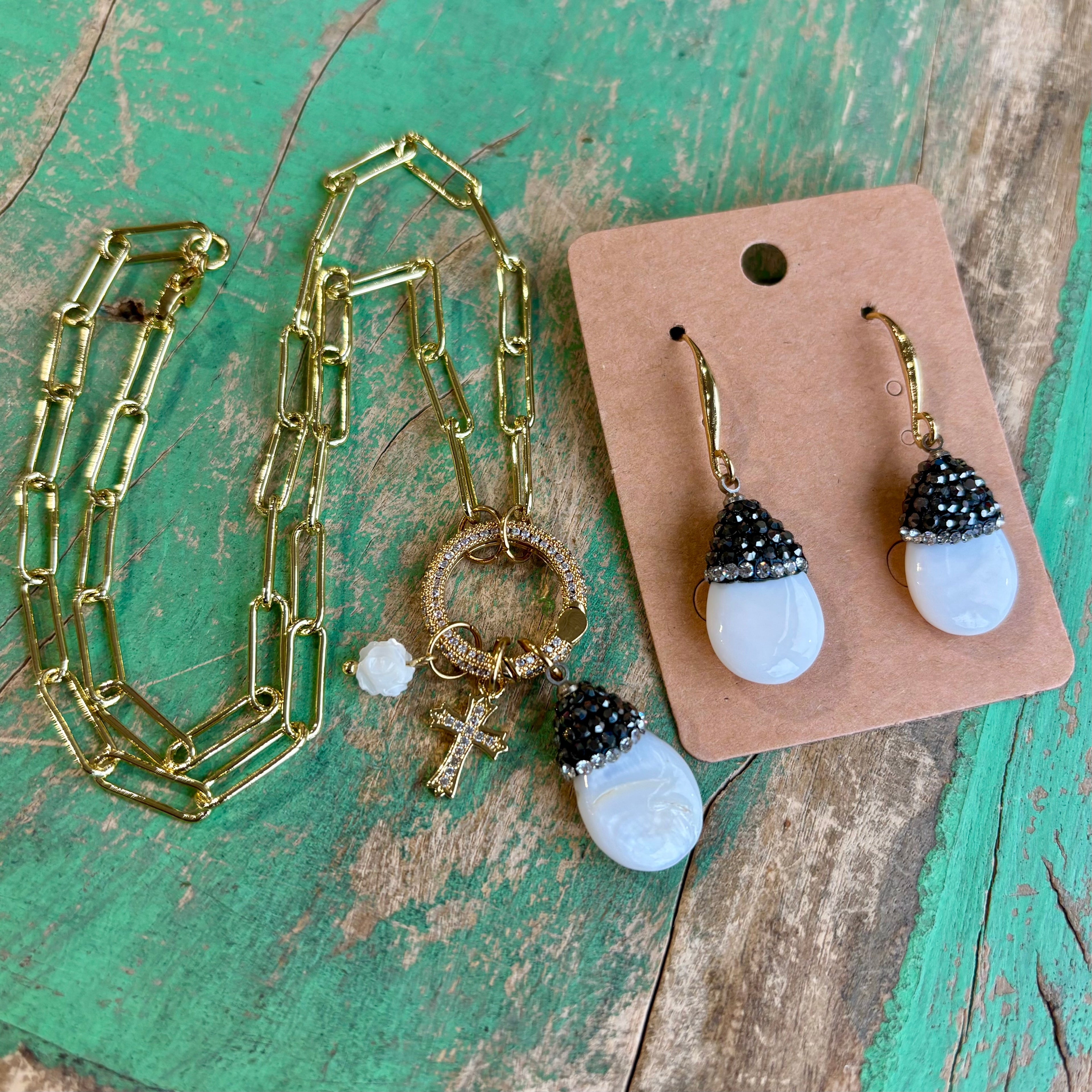 Elizabeth Paperclip Drop Necklace