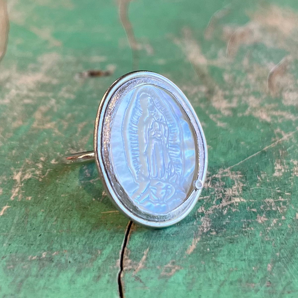 Mother of Pearl OLG with Diamond Accent Ring