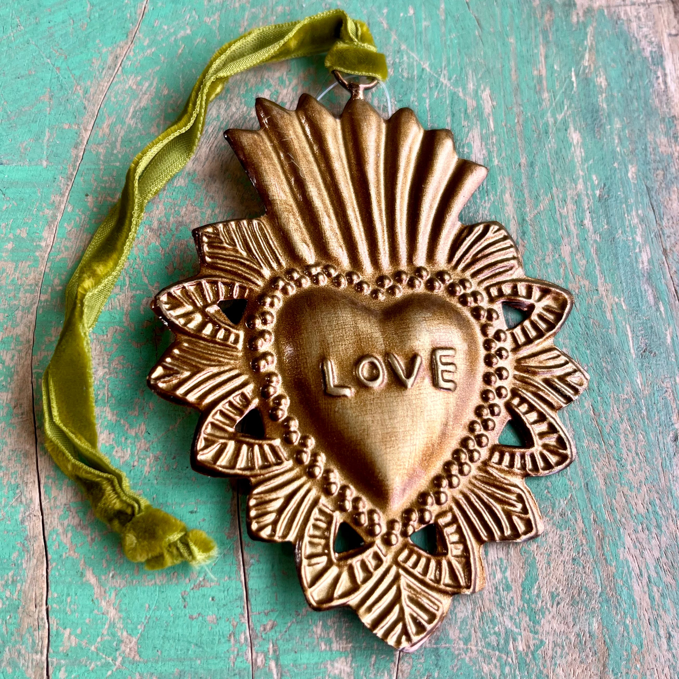 Love Tin Sacred Hearts