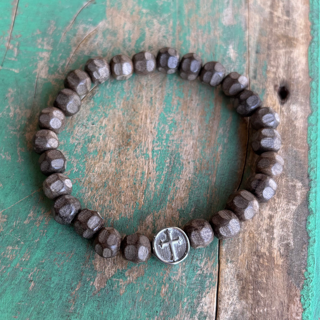 Pebble Saddle Wood Bracelet