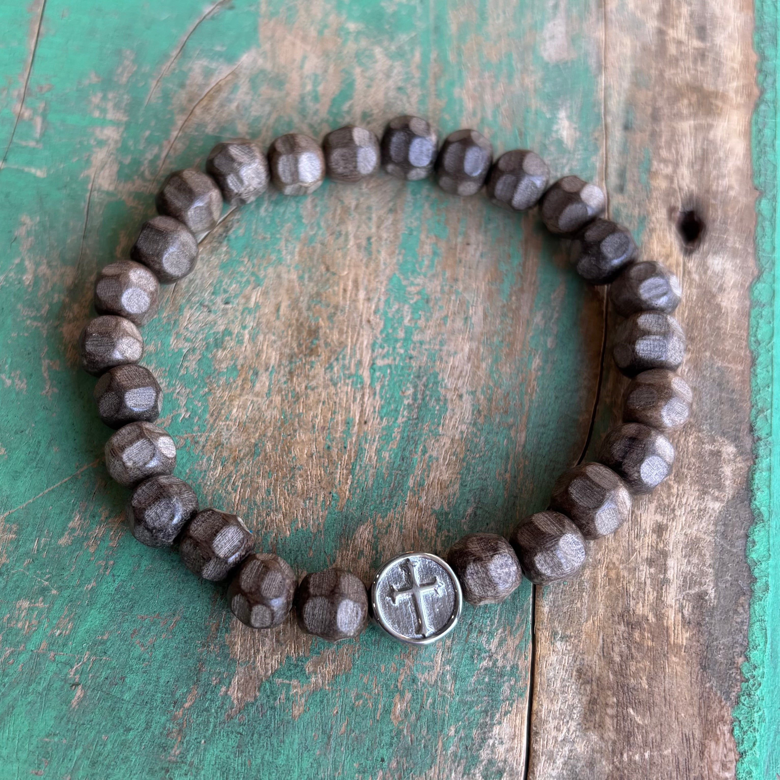 Pebble Saddle Wood Bracelet