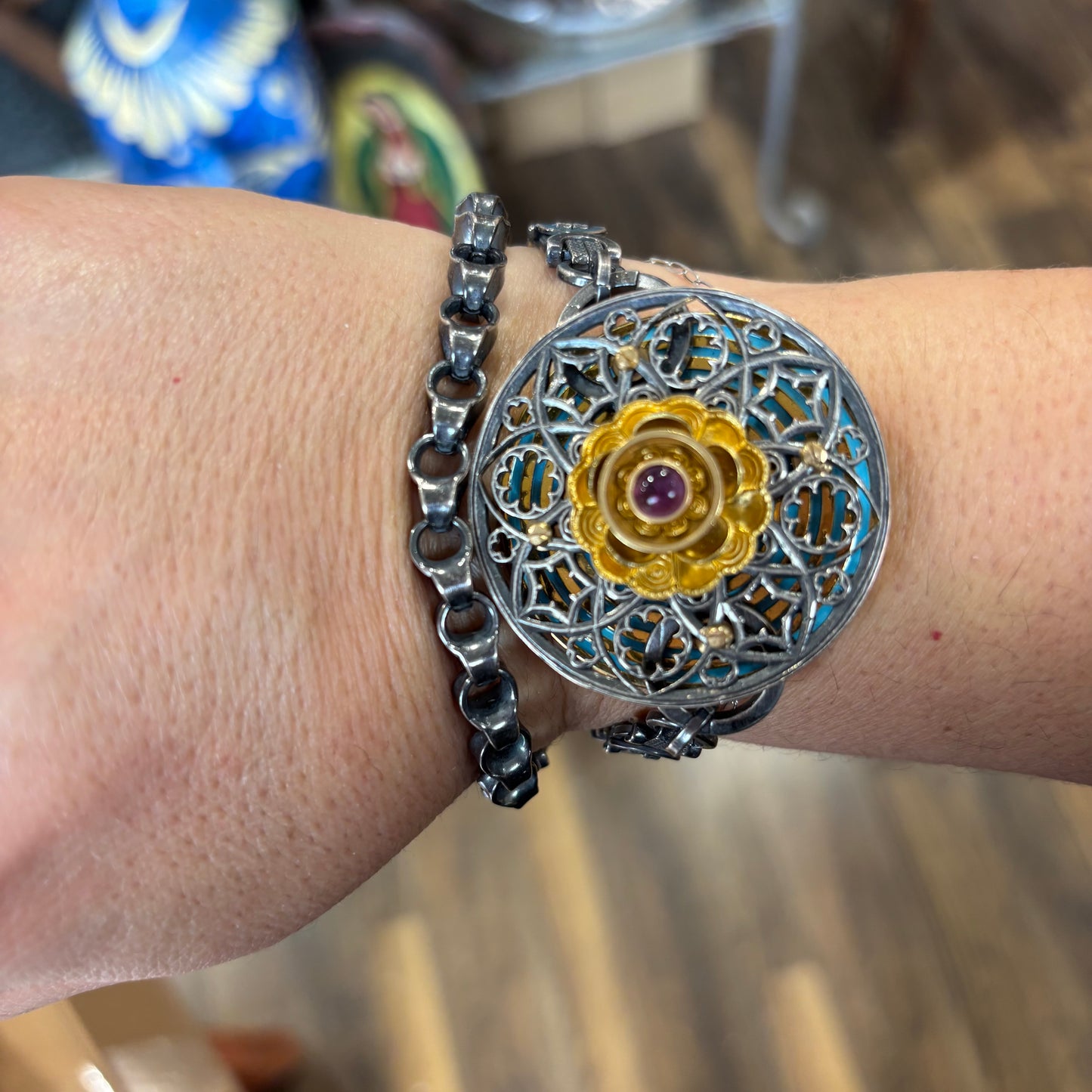 Round Blooming Adjustable Bracelet
