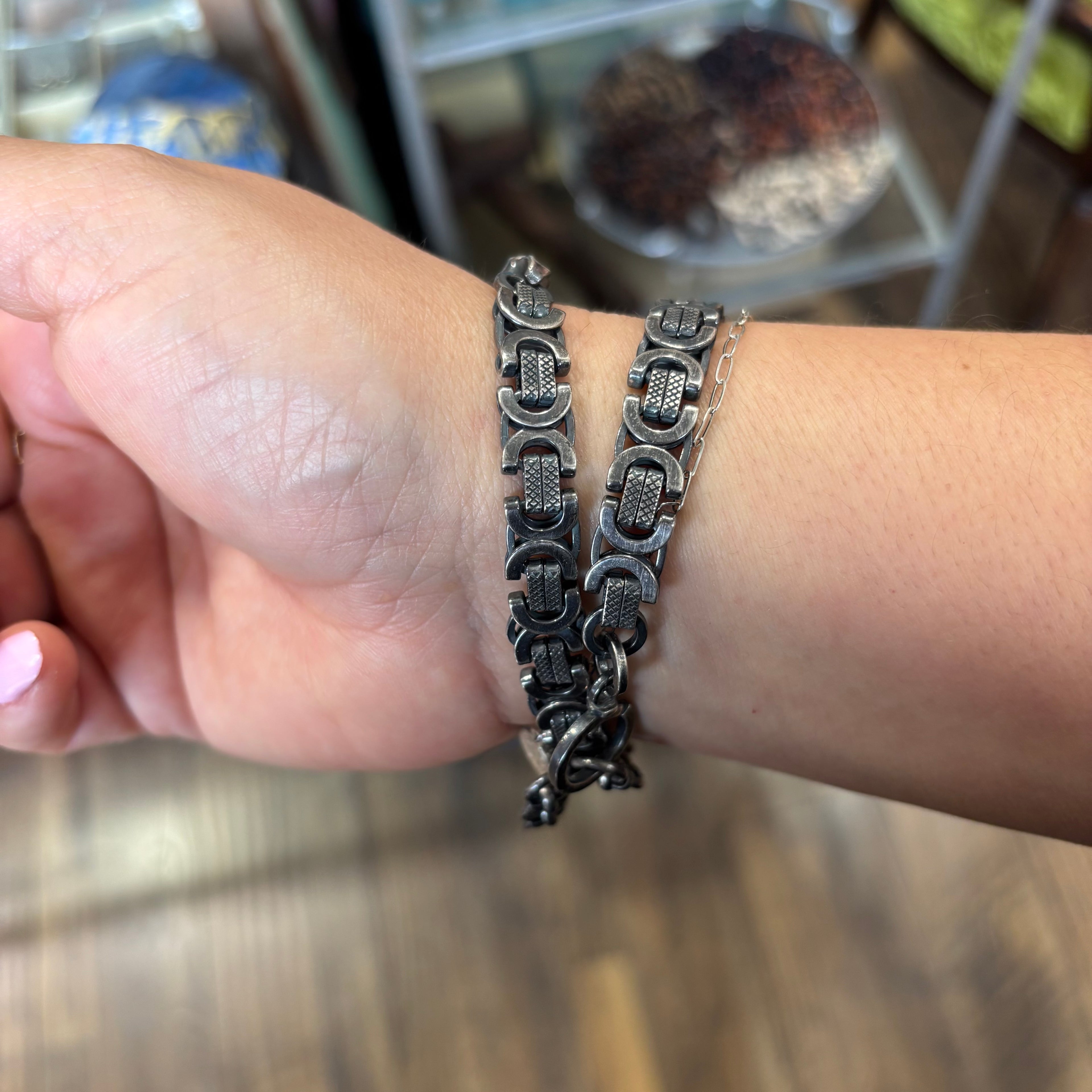 Round Blooming Adjustable Bracelet