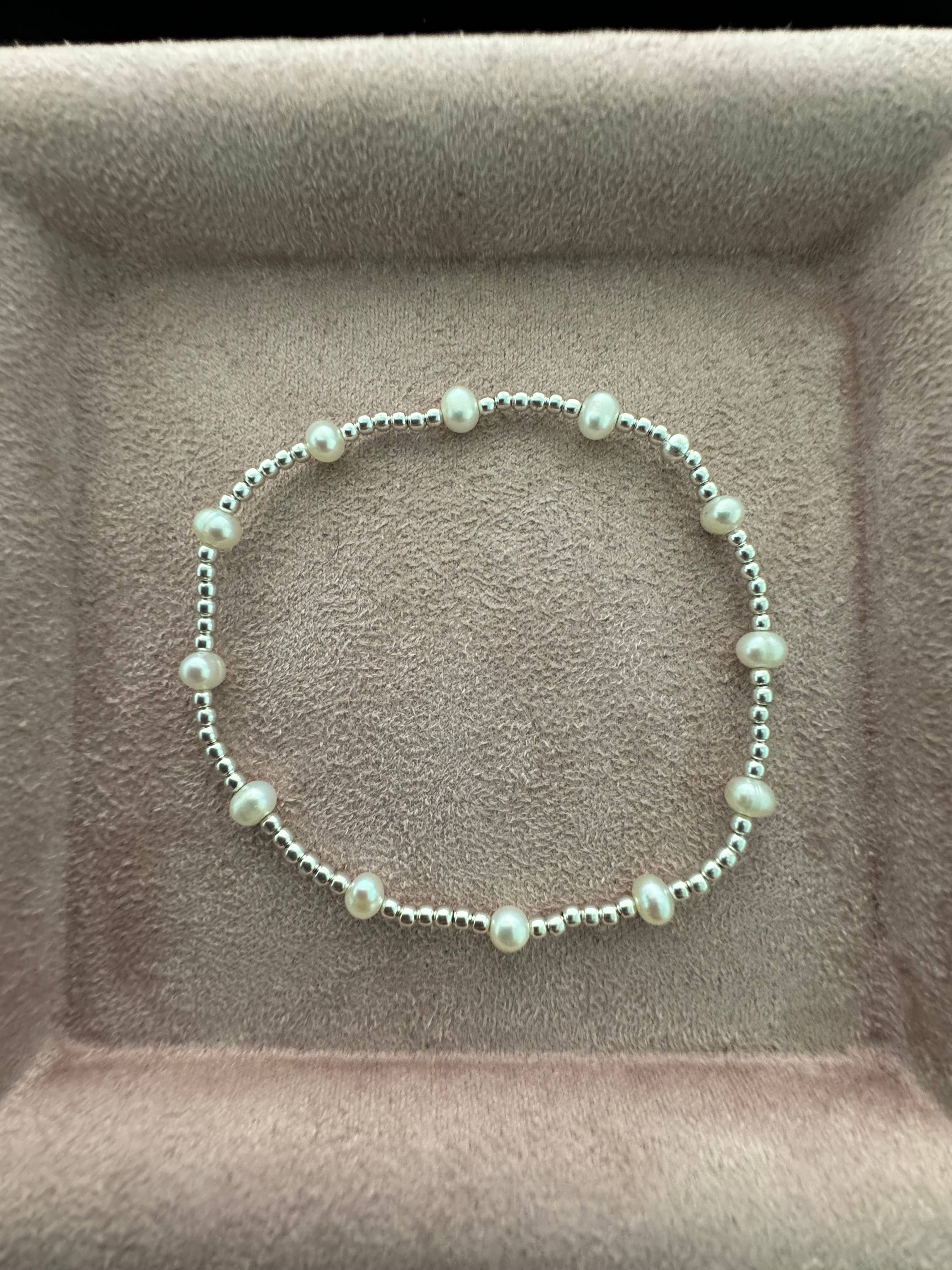 BARA | Stretchy Anti-Tarnish Gold Filled & Pearls Bracelet