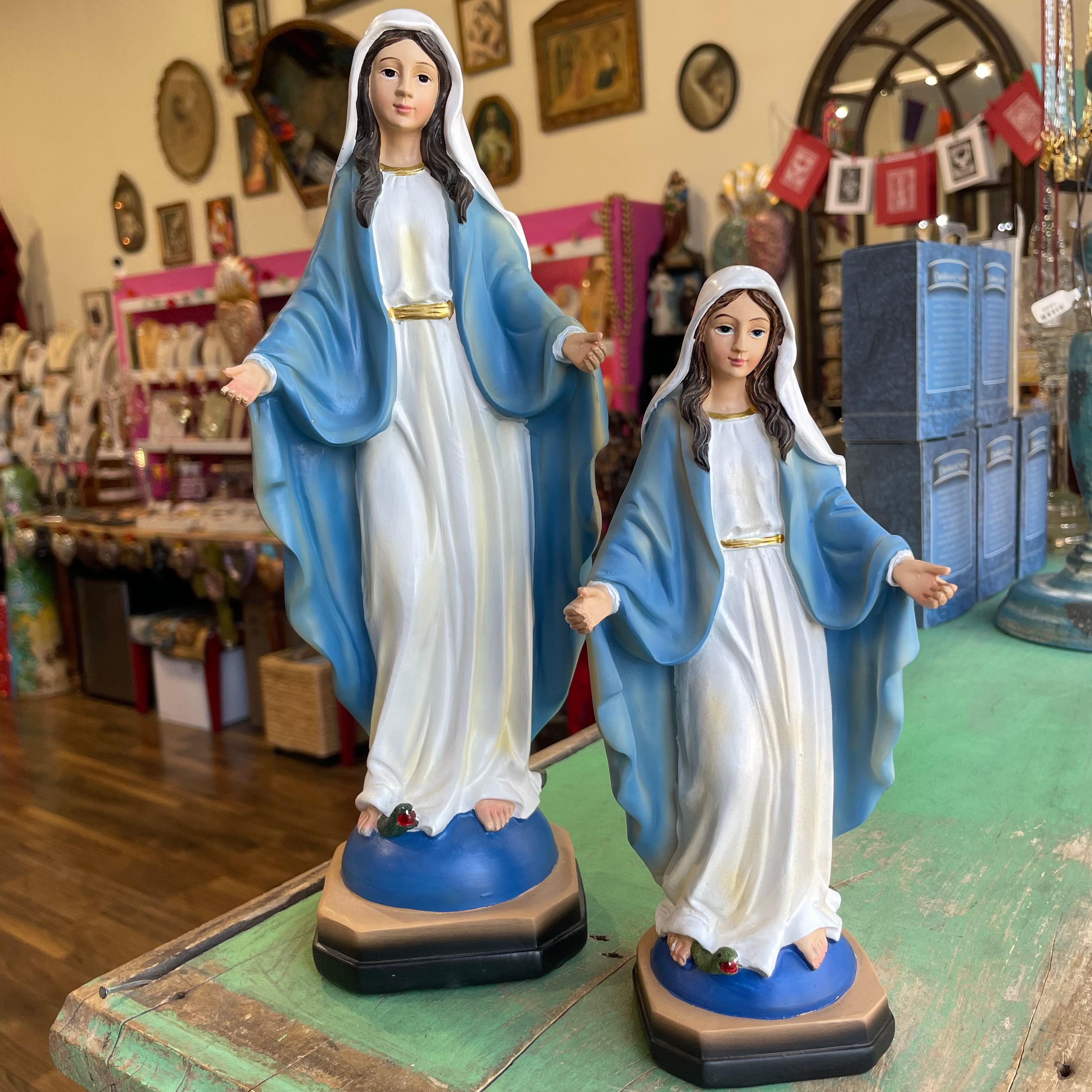 Resin Our Lady of Grace Statues
