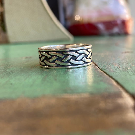 Sterling Silver Celtic Knot Band