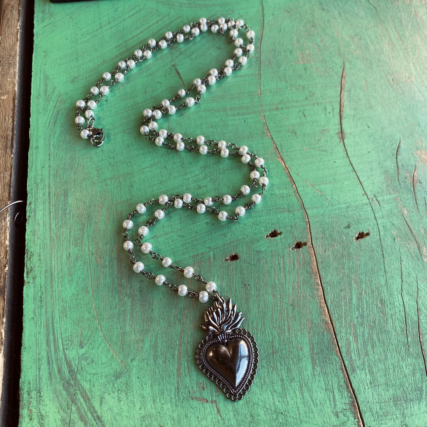 Sacred Heart and Pearls Set