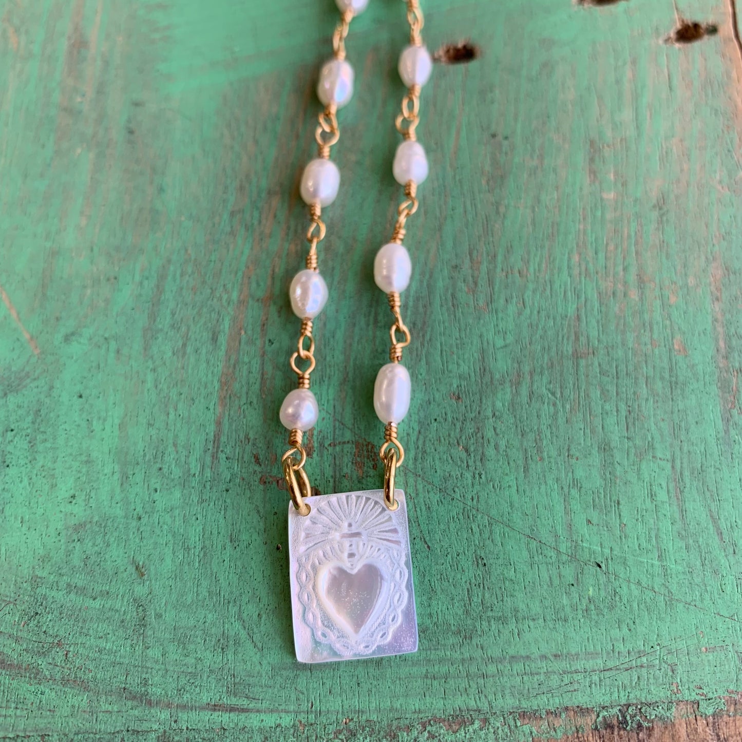 Pearly Sacred Scapular Set