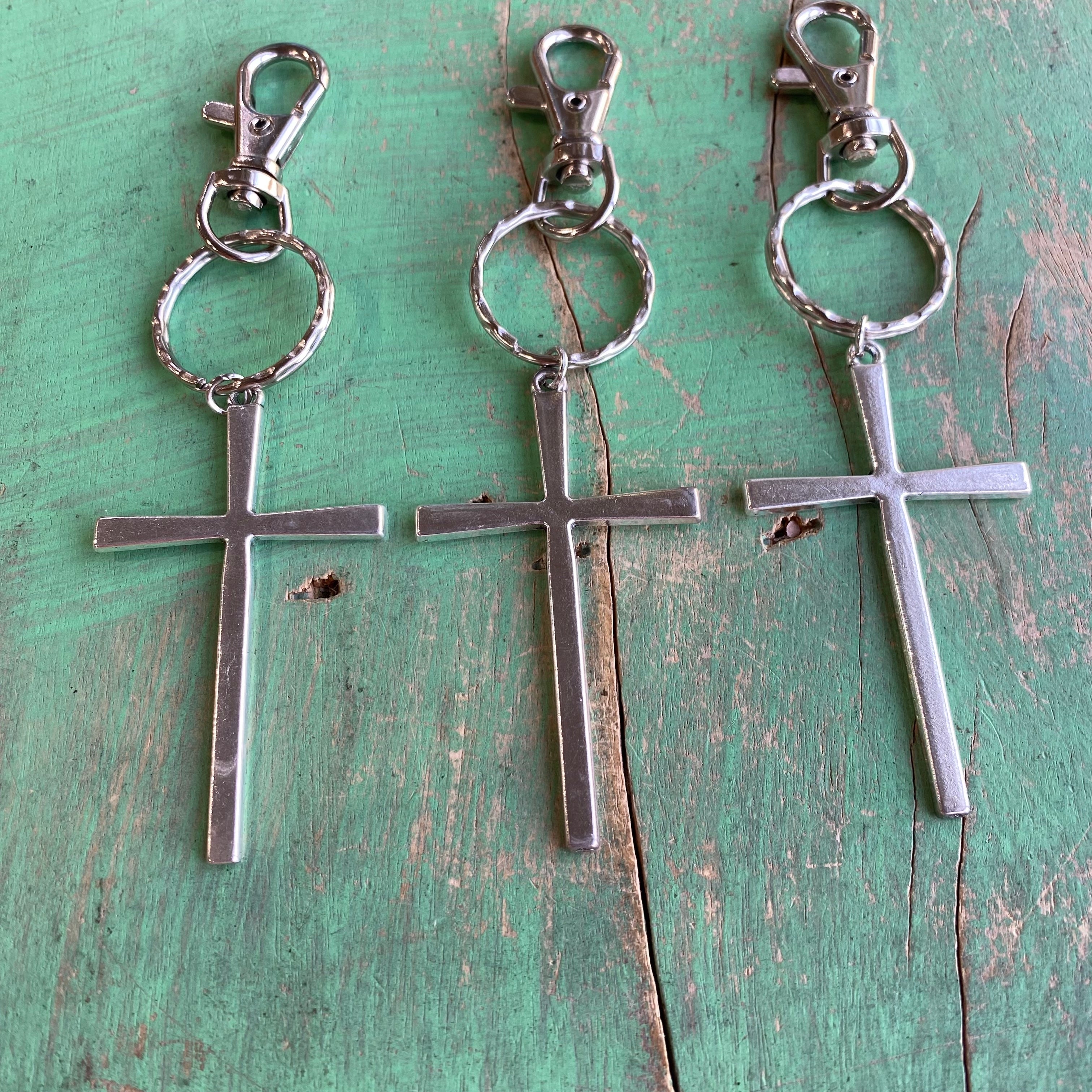 Simple Cross Clasp