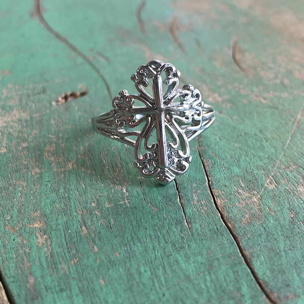 Scroll Cross Ring