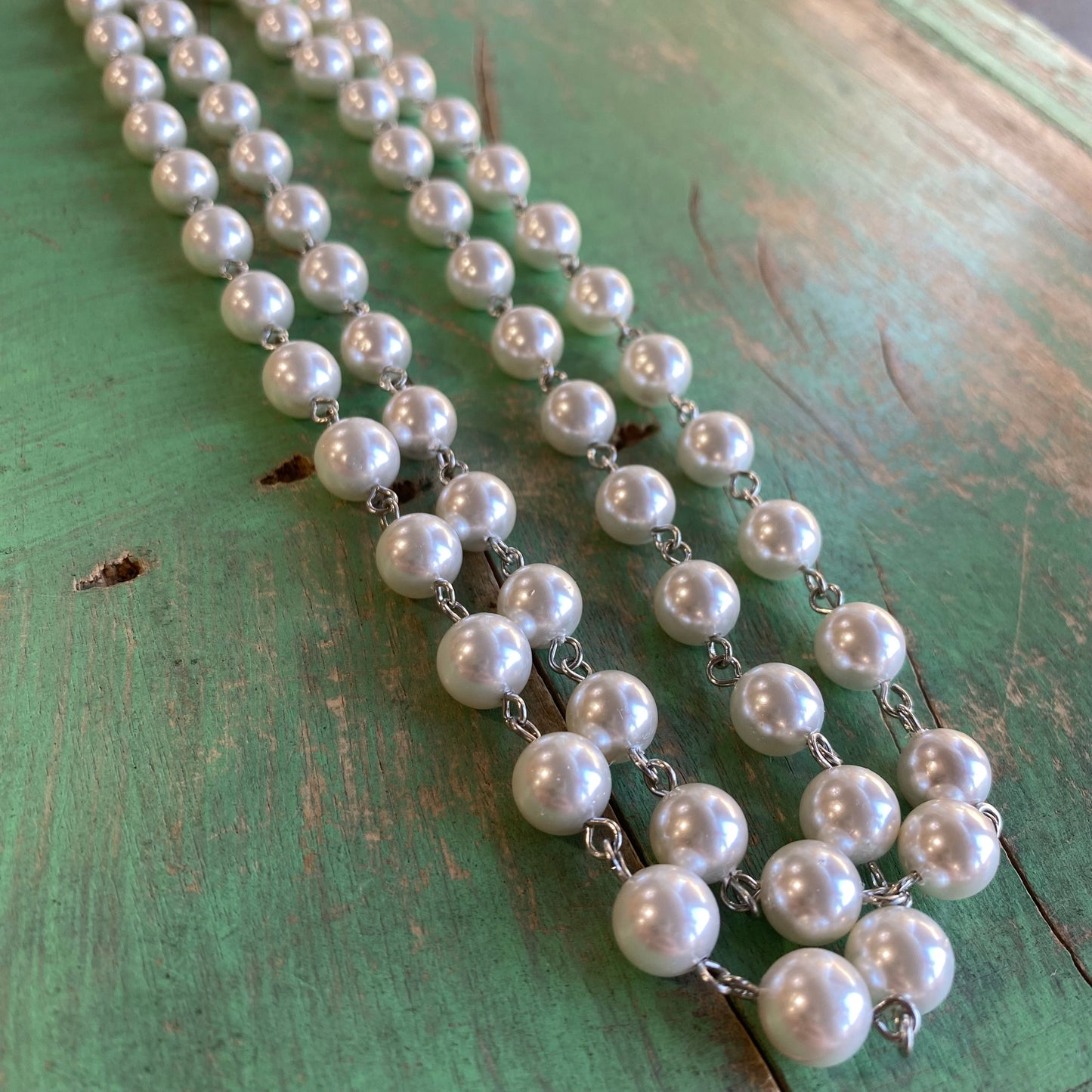Linked Shell Pearl Necklaces