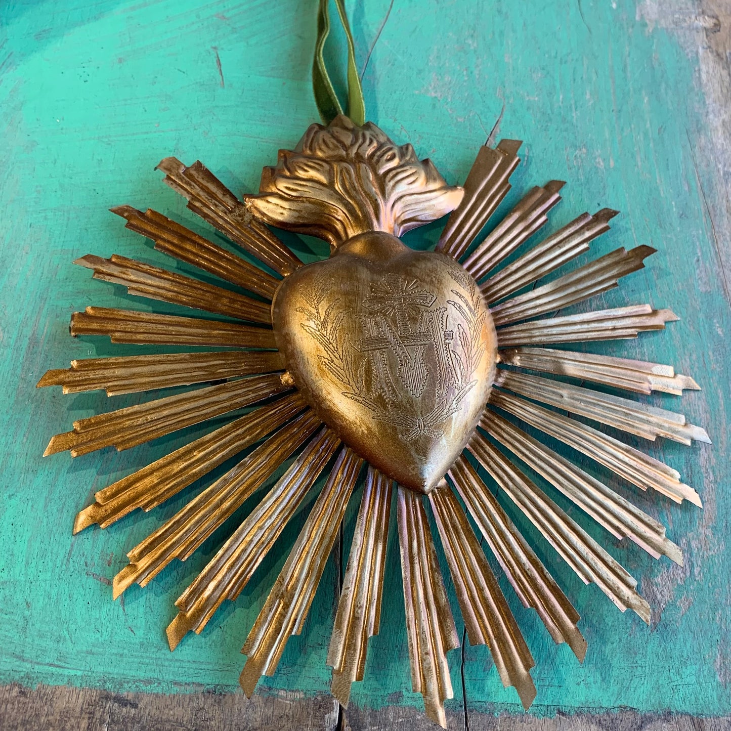 Sacred Heart Sun Rays Ornament