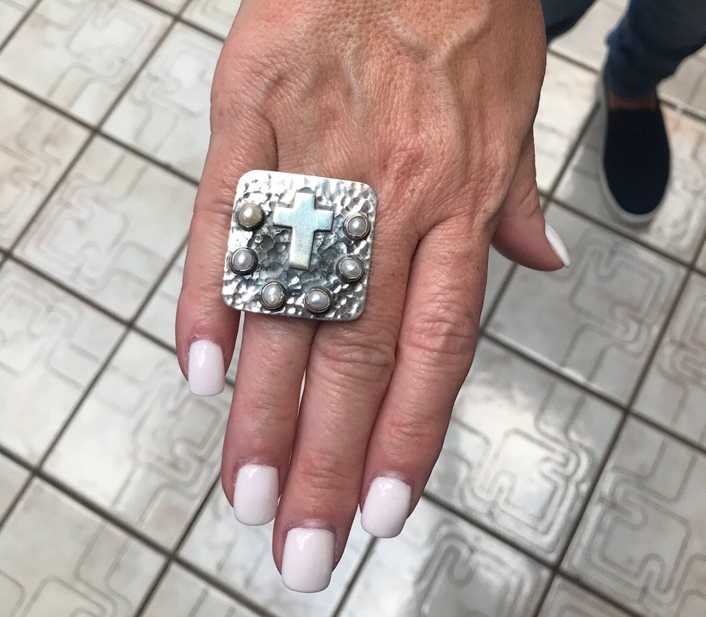 Squared Freshwater Pearl Ring