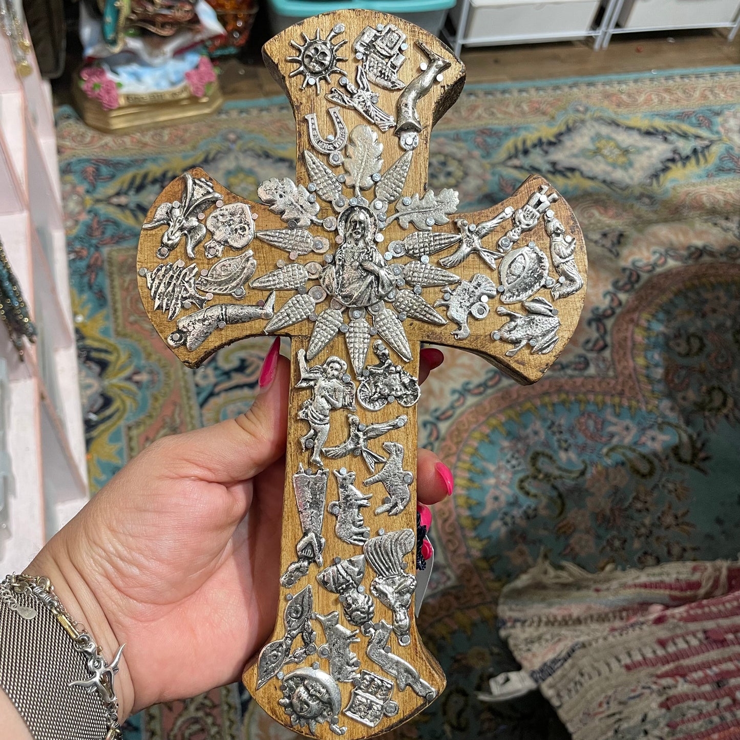Milagros Paloma Cross
