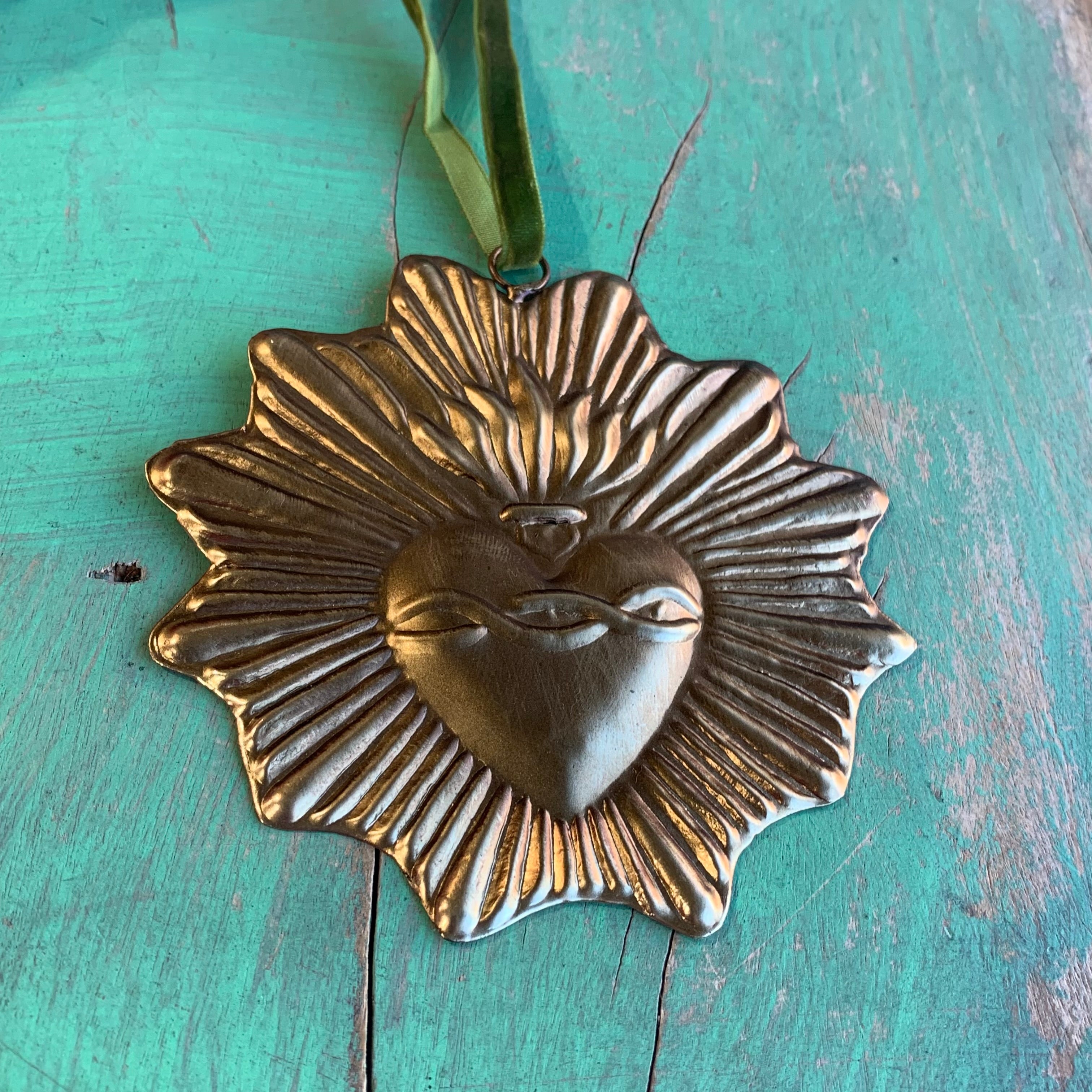 Small Round Sacred Heart Tin Ornament
