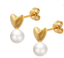 Gold SS Heart on Pearl Post Earring