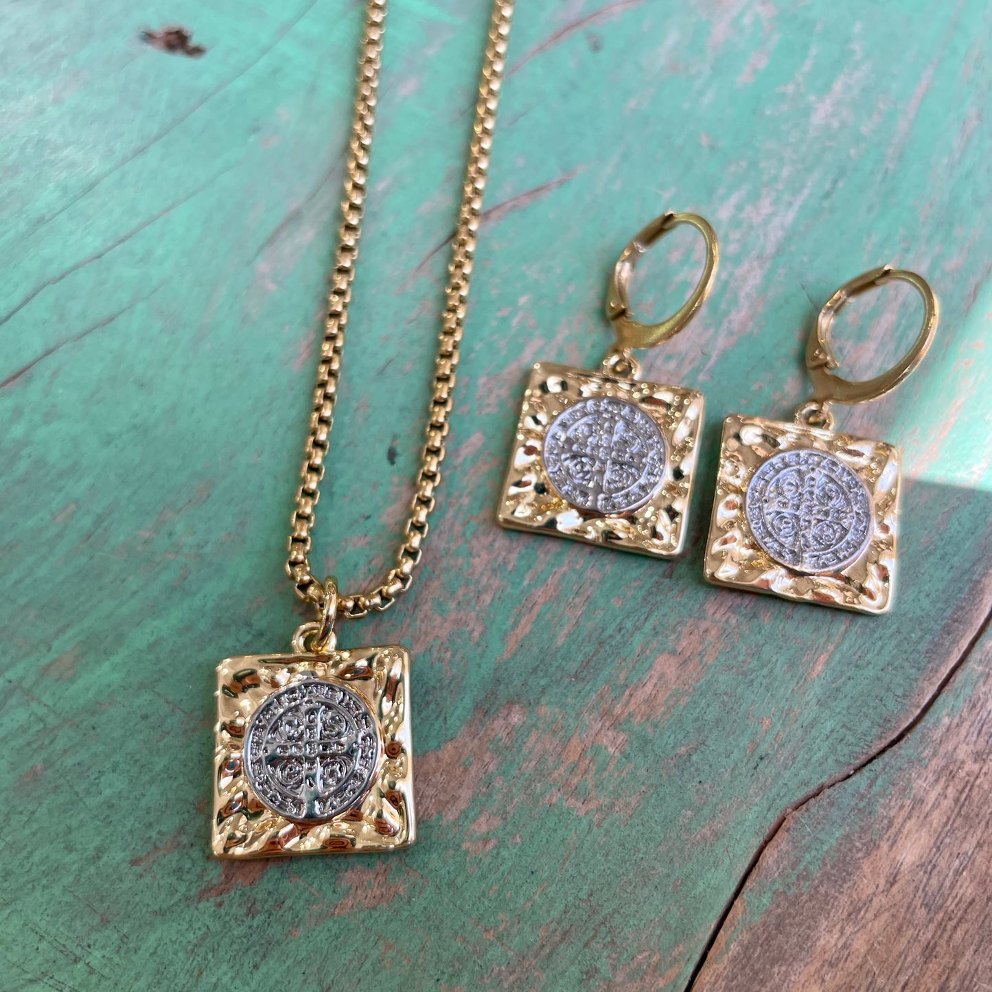 Two Toned Square St Benedict Set