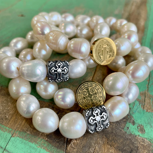 Freshwater Pearl Bracelet with Barrel Cross