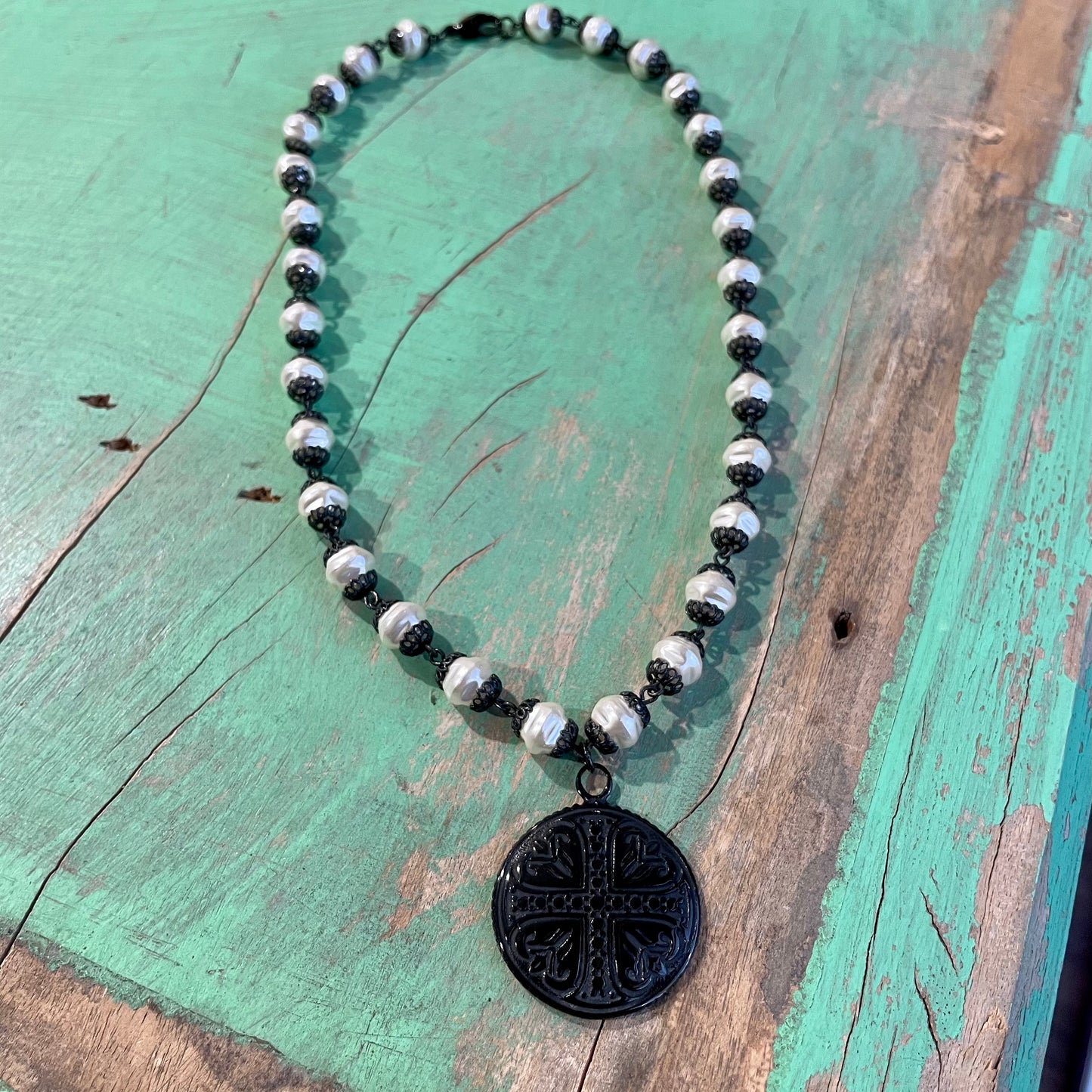 Black Medallion Pearl Necklace and Earrings