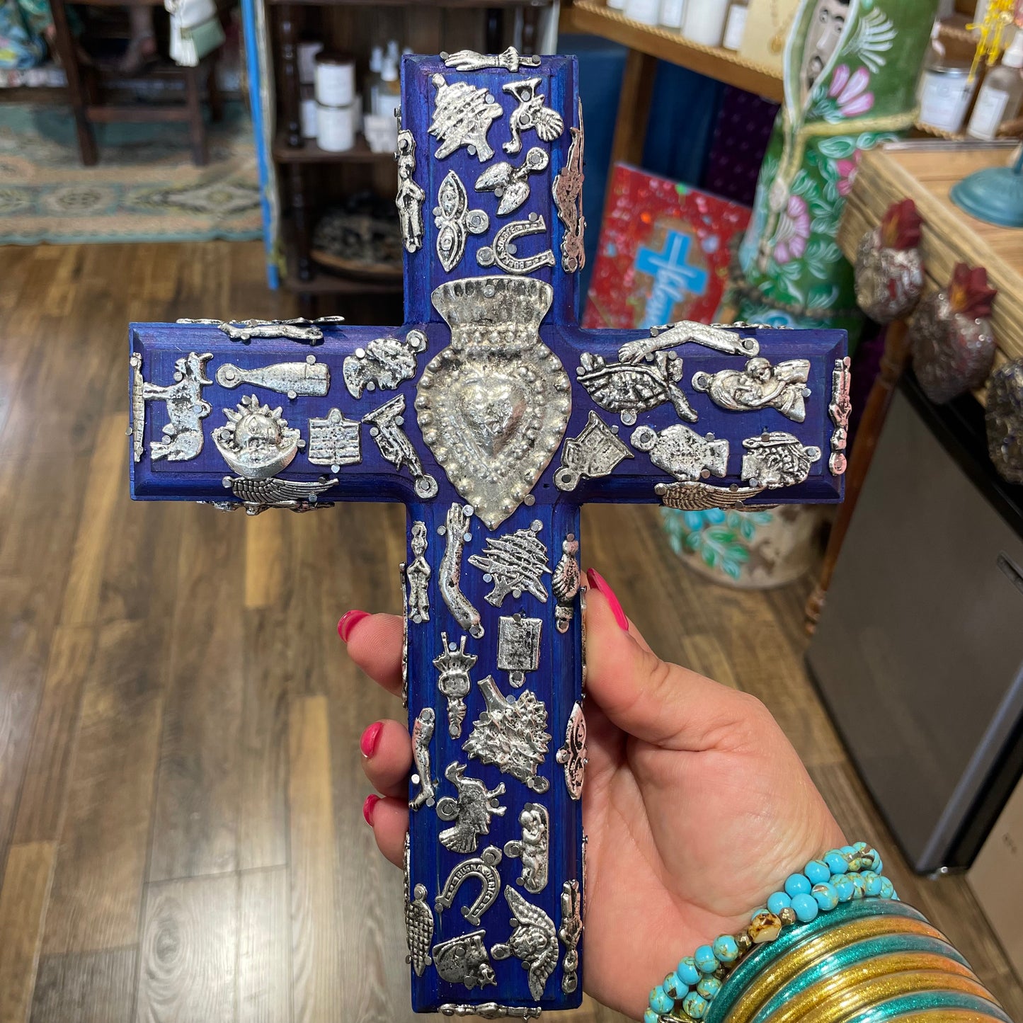Milagros Large Cross