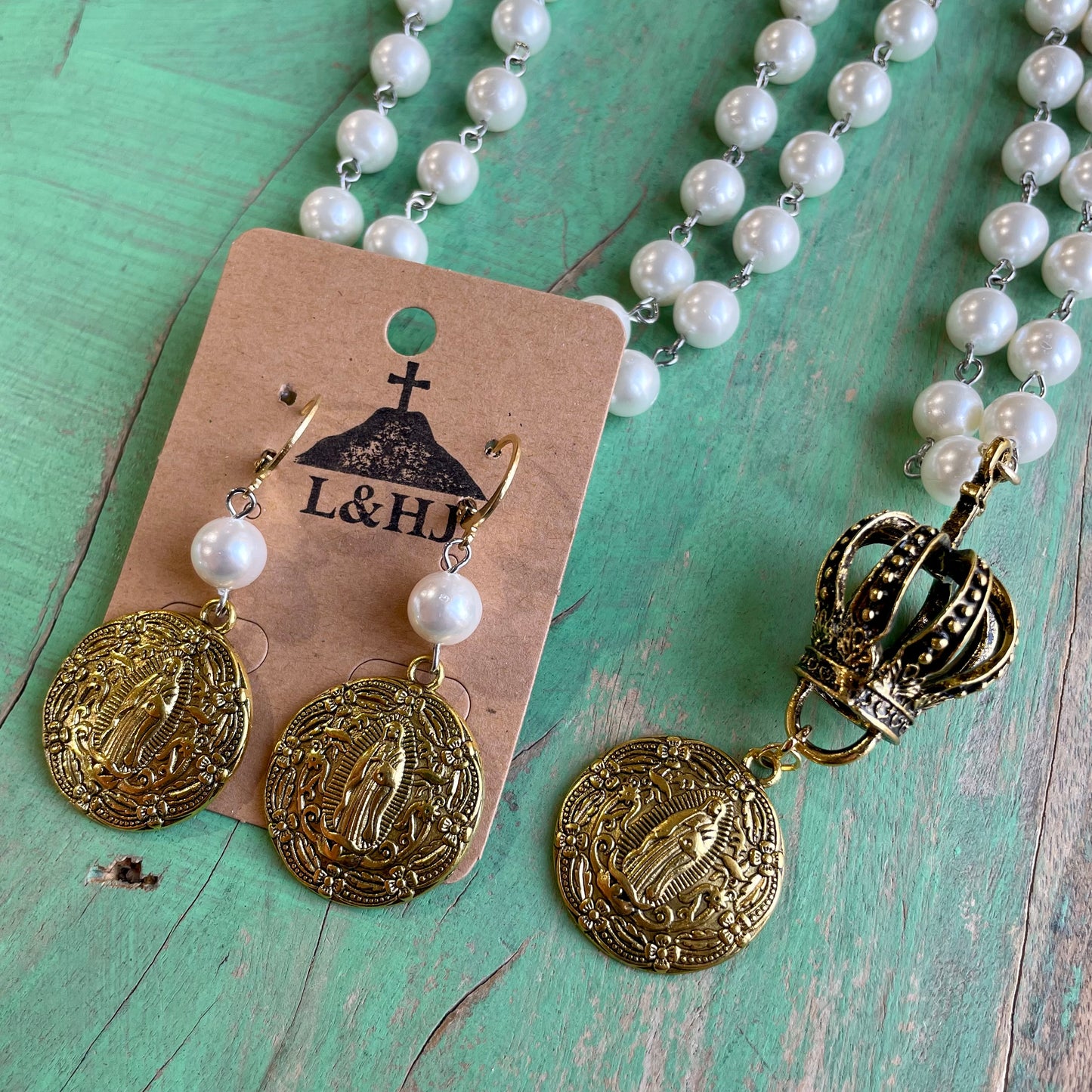 Gold Crown of Mary Pearl Necklace Set